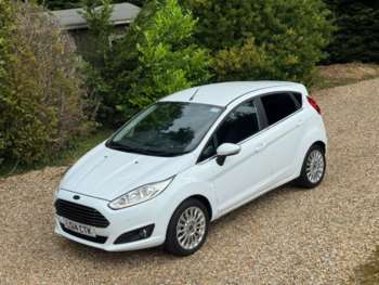 2014 (14) - 1.0 EcoBoost Titanium 5dr