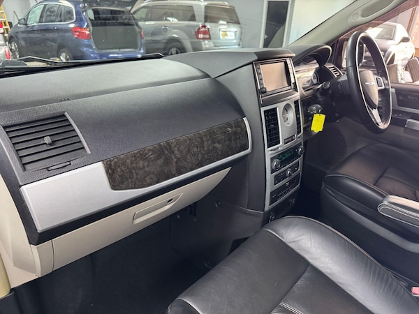 Used Chrysler Grand Voyager 2014 for sale - 74464212: Photo 16