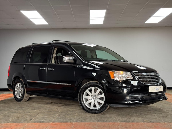 Used Chrysler Grand Voyager 2014 for sale - 74464212: Photo 1