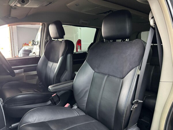 Used Chrysler Grand Voyager 2014 for sale - 74464212: Photo 74