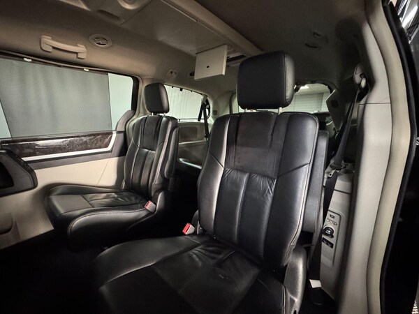 Used Chrysler Grand Voyager 2014 for sale - 74464212: Photo 77
