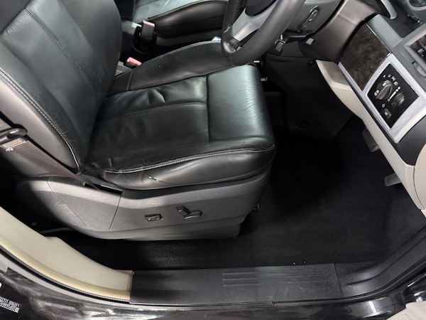 Used Chrysler Grand Voyager 2014 for sale - 74464212: Photo 85