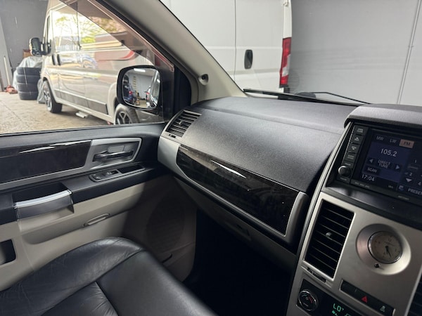 Used Chrysler Grand Voyager 2014 for sale - 74464212: Photo 90