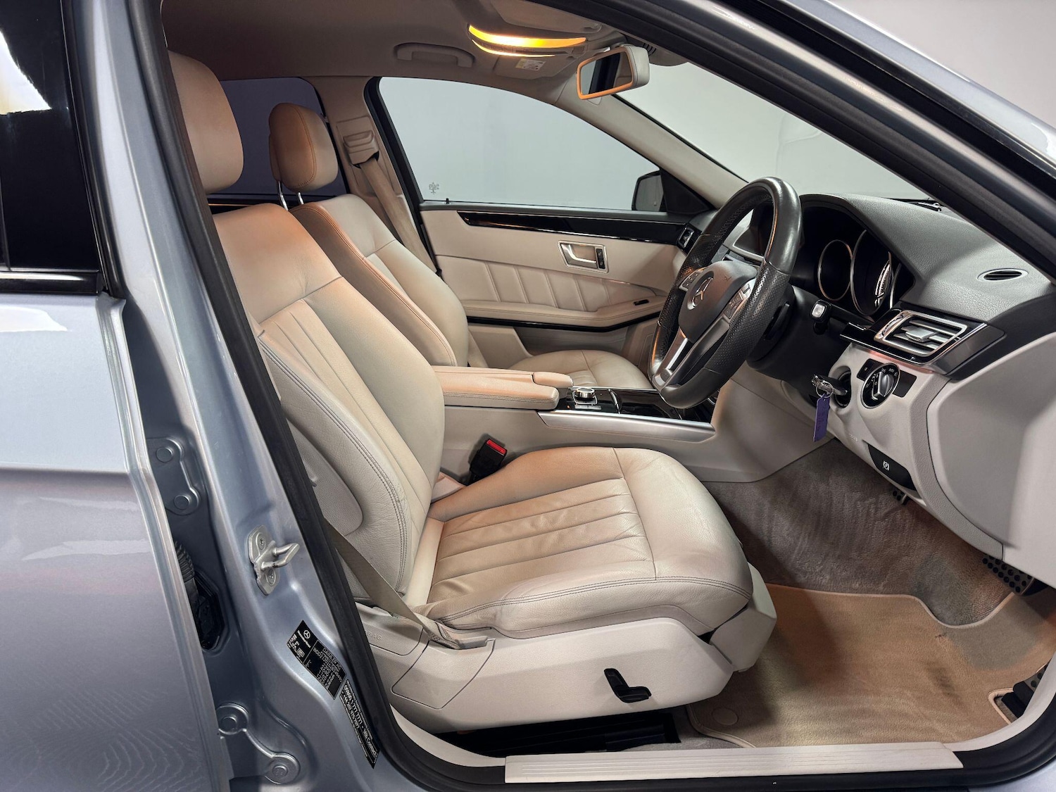 Used Mercedes-Benz E Class 2015 for sale - 75884010: Photo 15