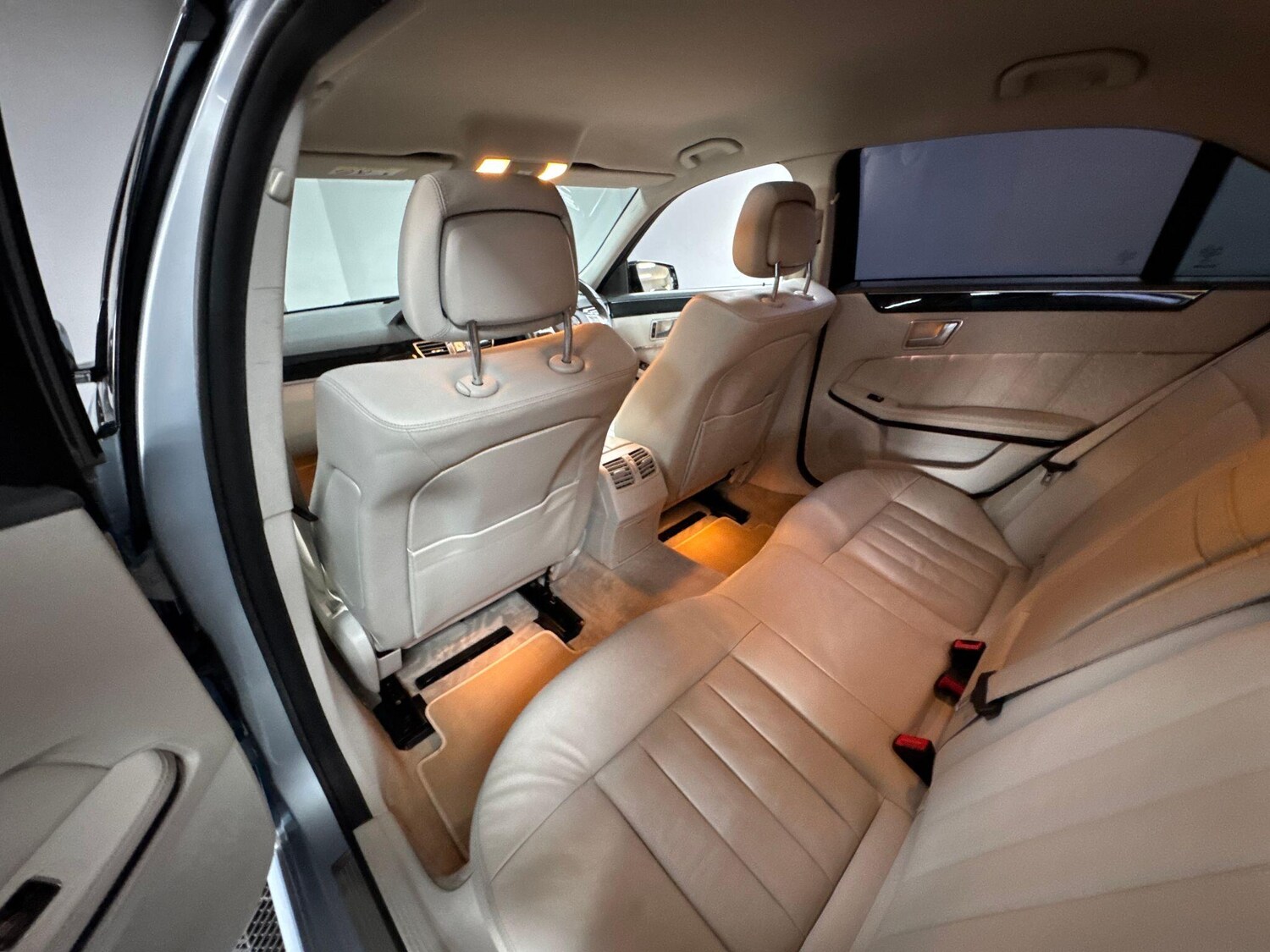 Used Mercedes-Benz E Class 2015 for sale - 75884010: Photo 33