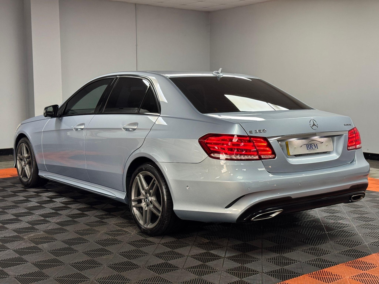 Used Mercedes-Benz E Class 2015 for sale - 75884010: Photo 4