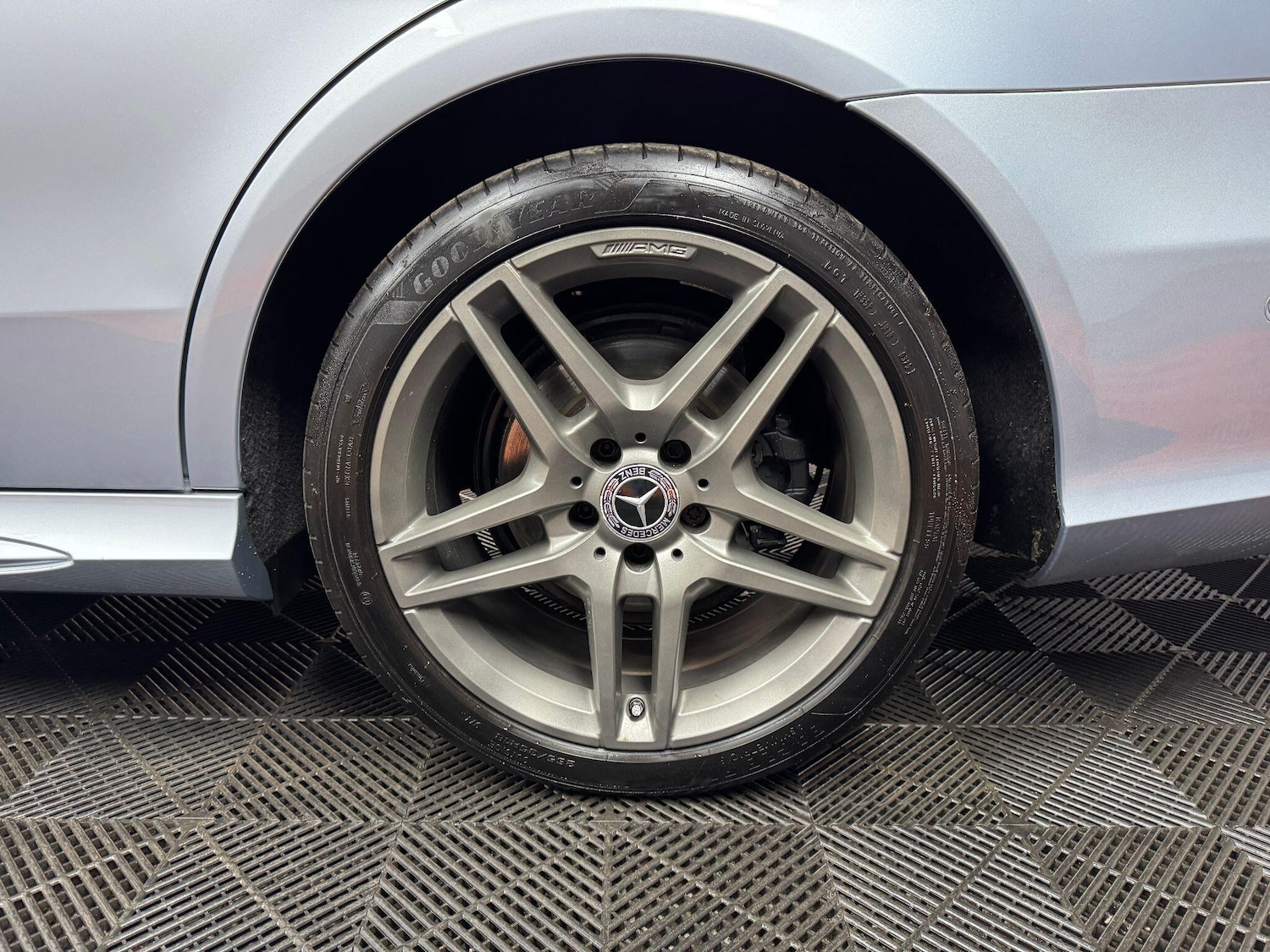 Used Mercedes-Benz E Class 2015 for sale - 75884010: Photo 51