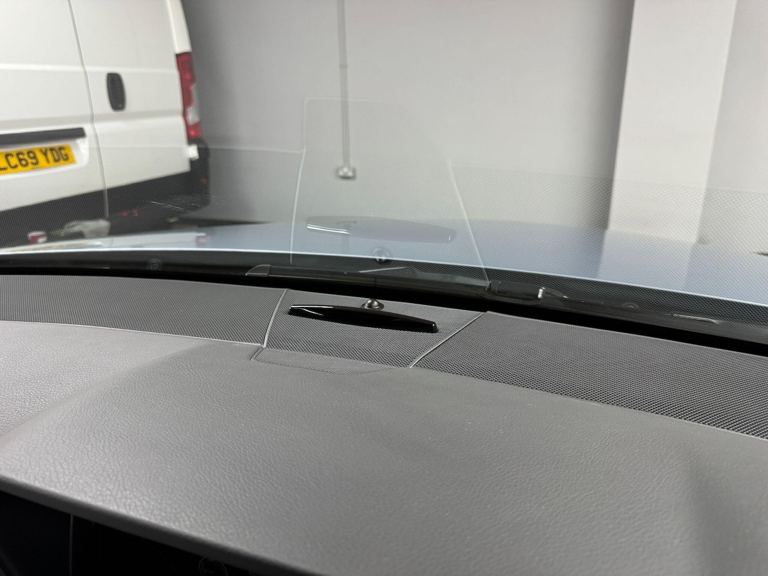 Used Mercedes-Benz E Class 2015 for sale - 75884010: Photo 70