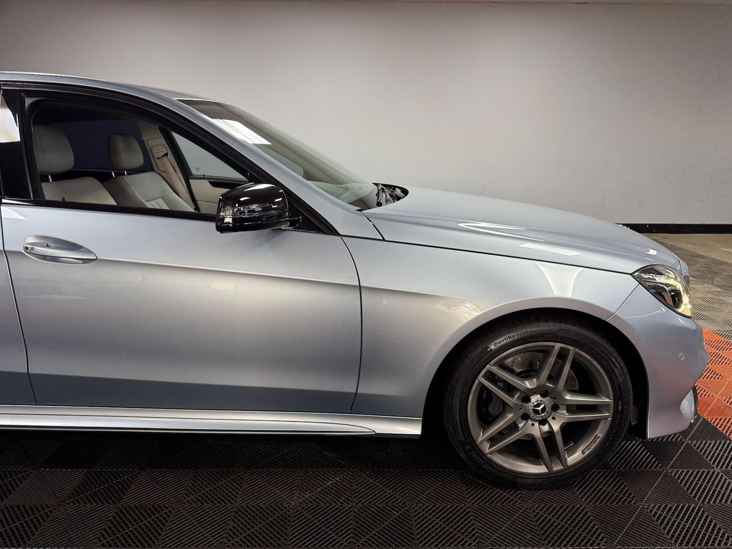 Used Mercedes-Benz E Class 2015 for sale - 75884010: Photo 80