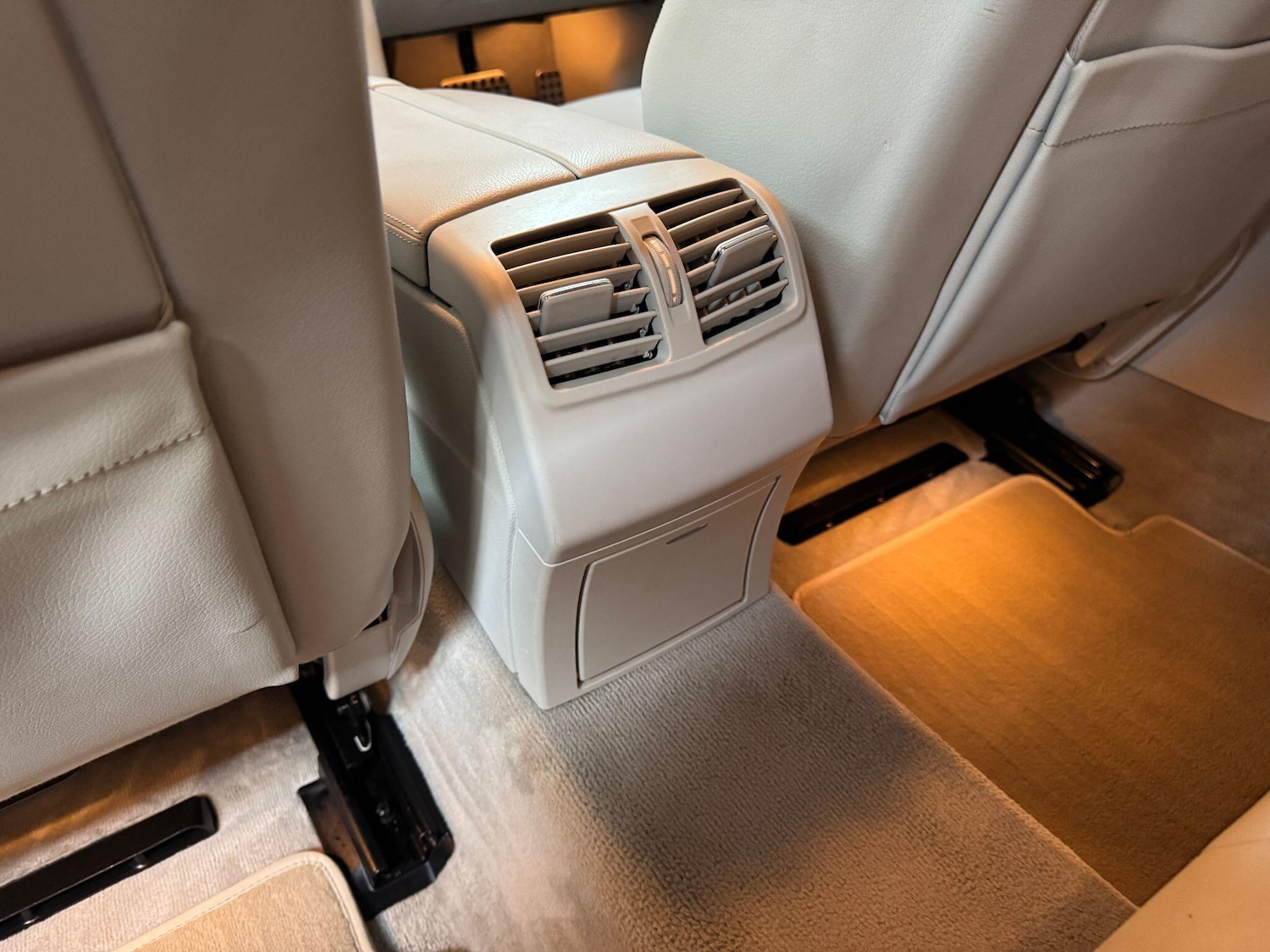 Used Mercedes-Benz E Class 2015 for sale - 75884010: Photo 83