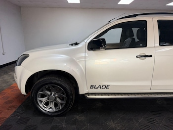 Used Isuzu D-Max 2015 for sale - 79532913: Photo