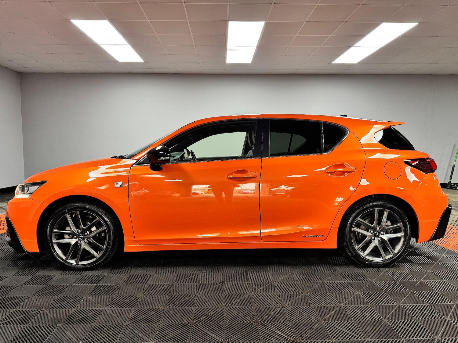 Used Lexus CT 2018 for sale - 75857315: Photo 4