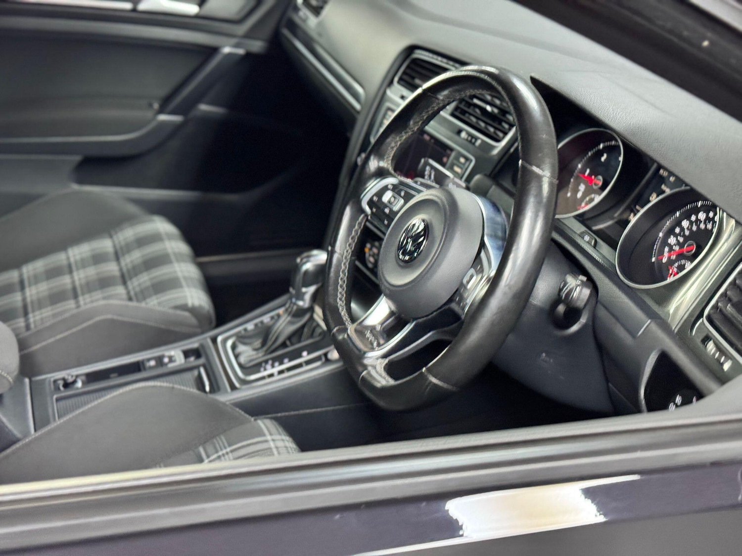 Used Volkswagen Golf 2016 for sale - 76408820: Photo 26