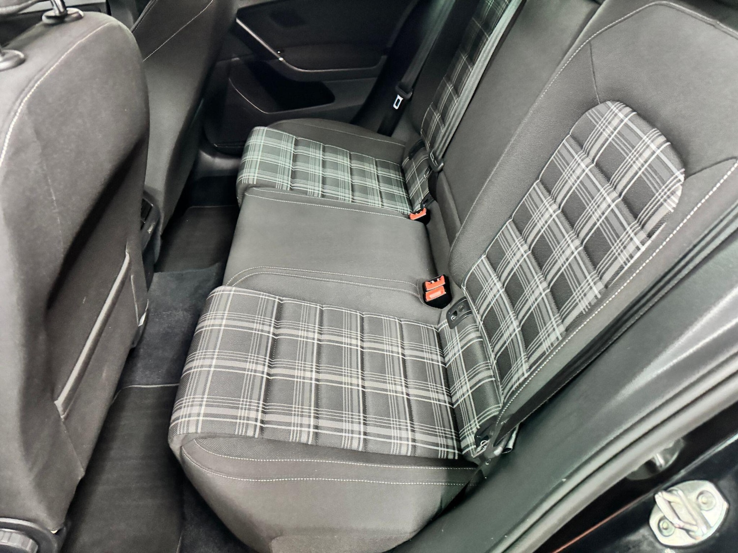 Used Volkswagen Golf 2016 for sale - 76408820: Photo 33