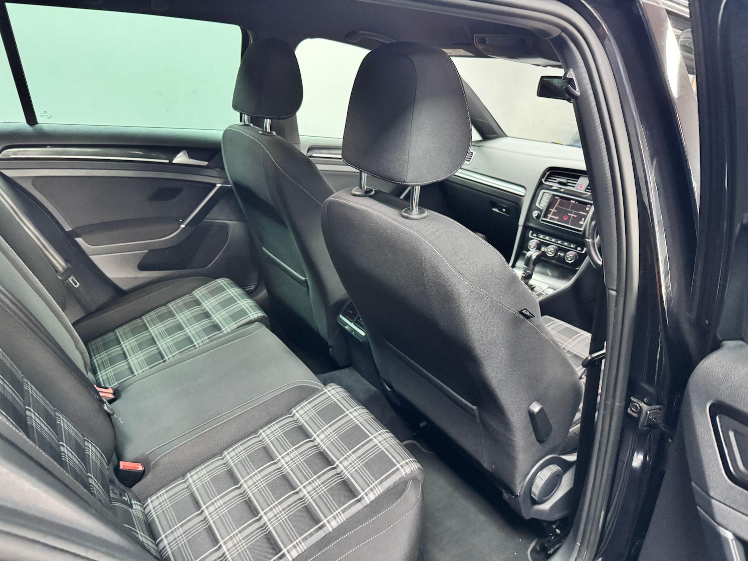 Used Volkswagen Golf 2016 for sale - 76408820: Photo 36