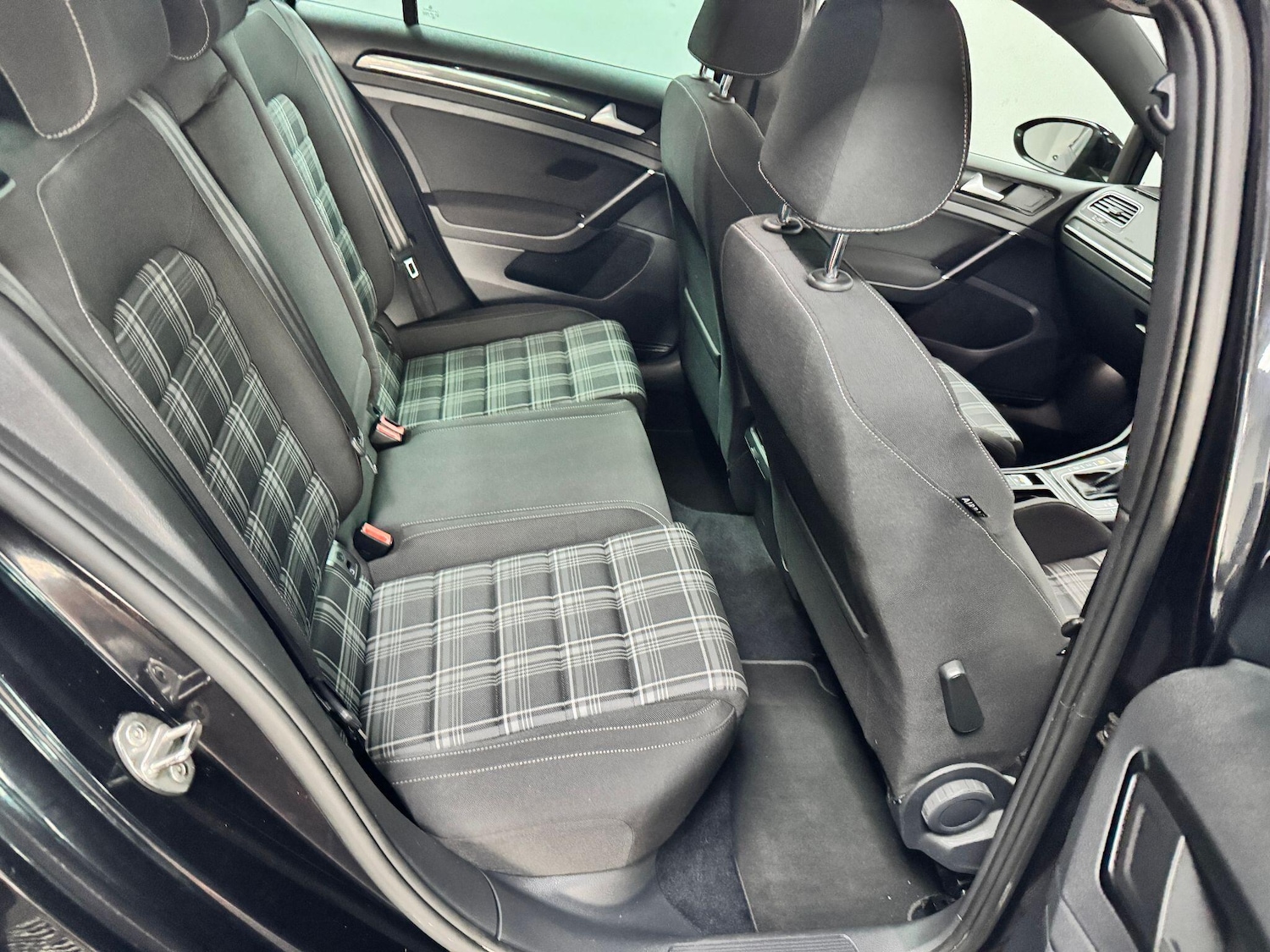 Used Volkswagen Golf 2016 for sale - 76408820: Photo 37