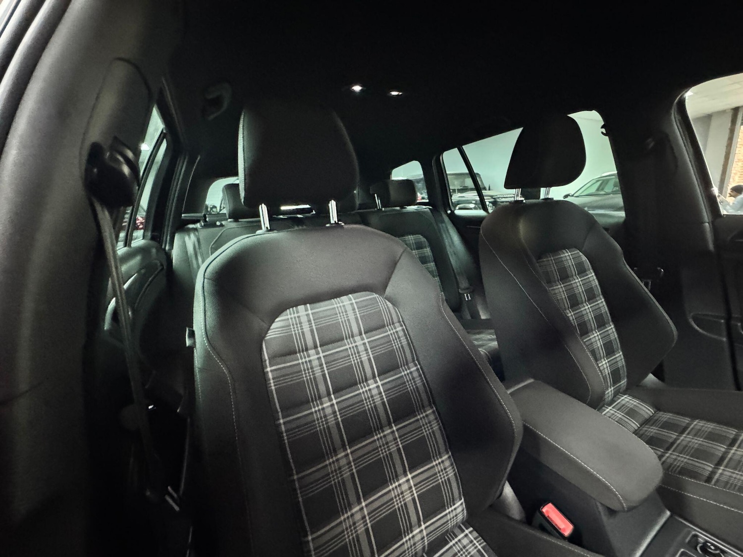 Used Volkswagen Golf 2016 for sale - 76408820: Photo 39