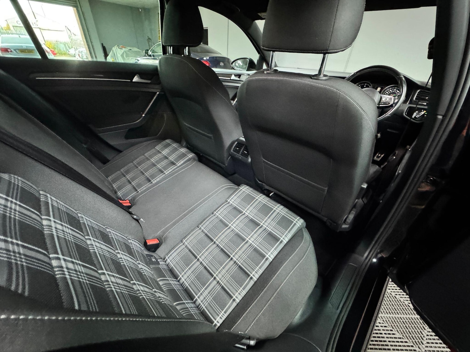 Used Volkswagen Golf 2016 for sale - 76408820: Photo 40