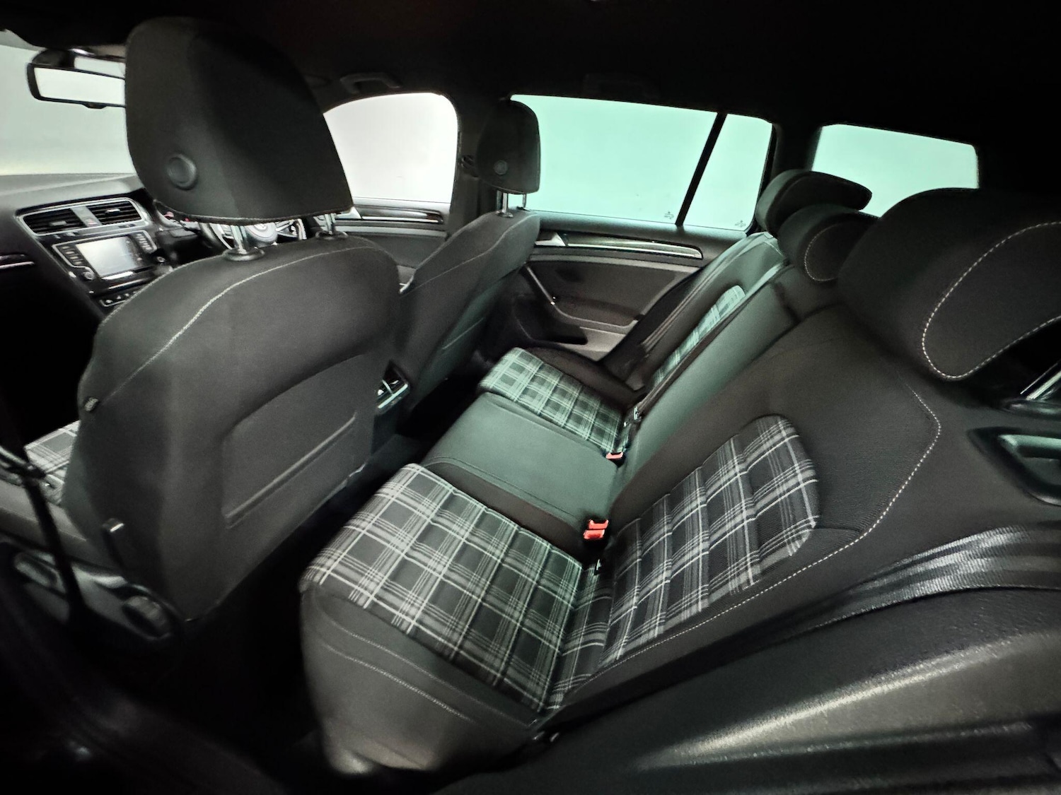 Used Volkswagen Golf 2016 for sale - 76408820: Photo 41