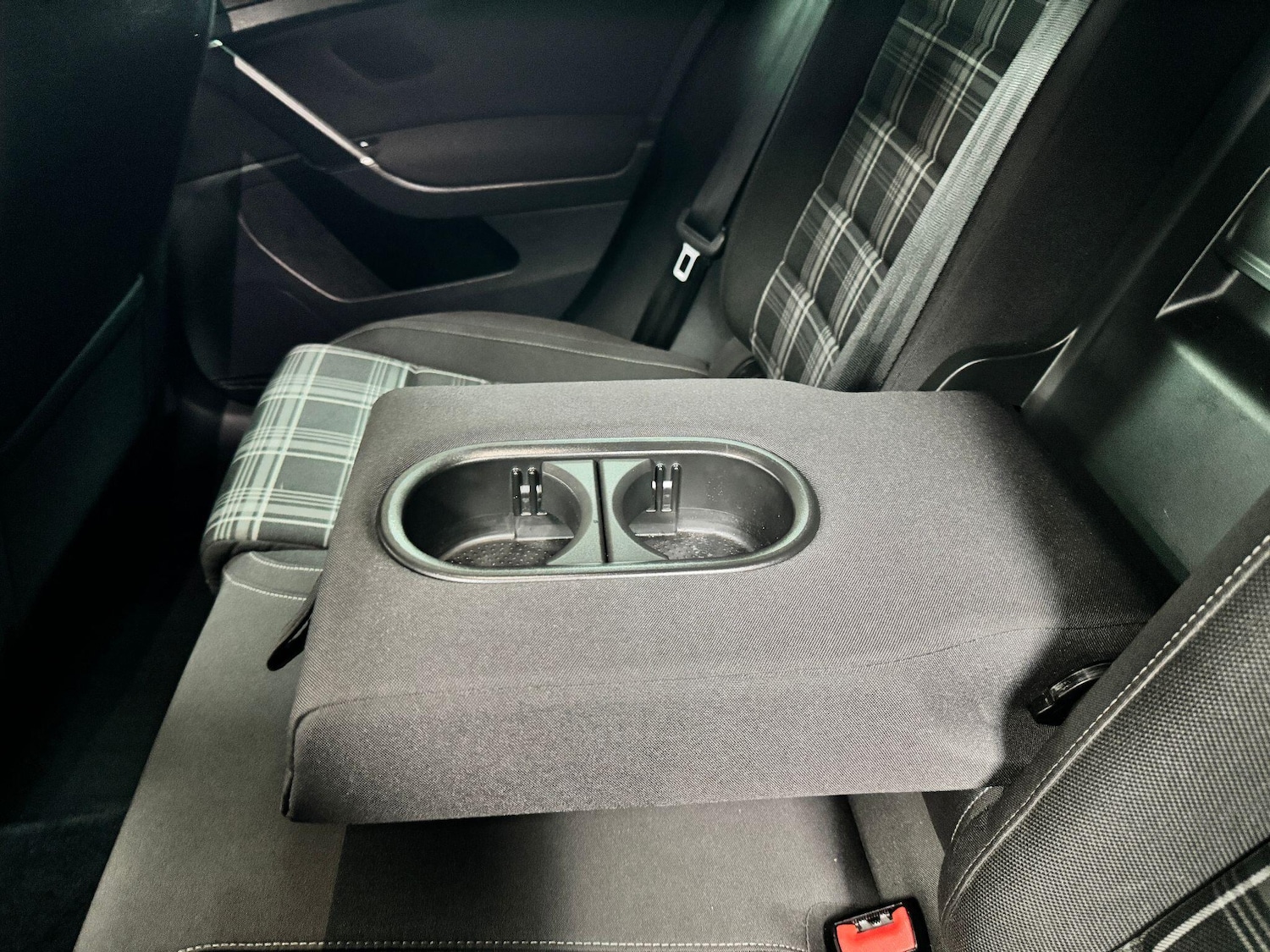 Used Volkswagen Golf 2016 for sale - 76408820: Photo 42