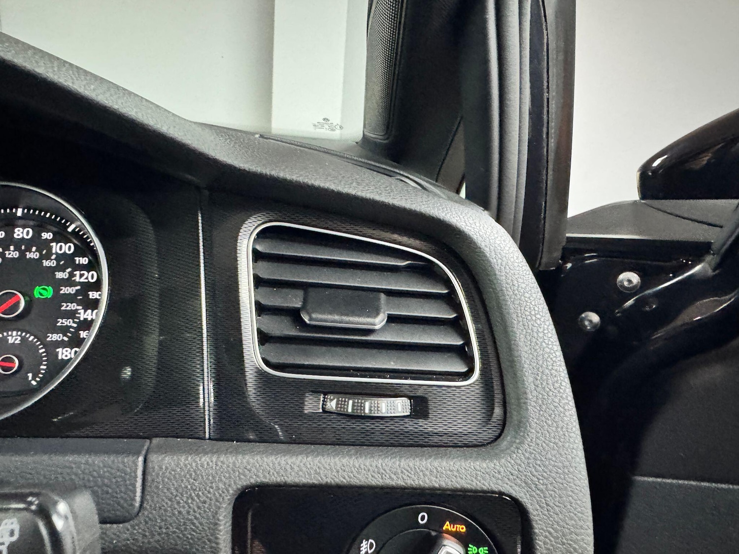 Used Volkswagen Golf 2016 for sale - 76408820: Photo 47