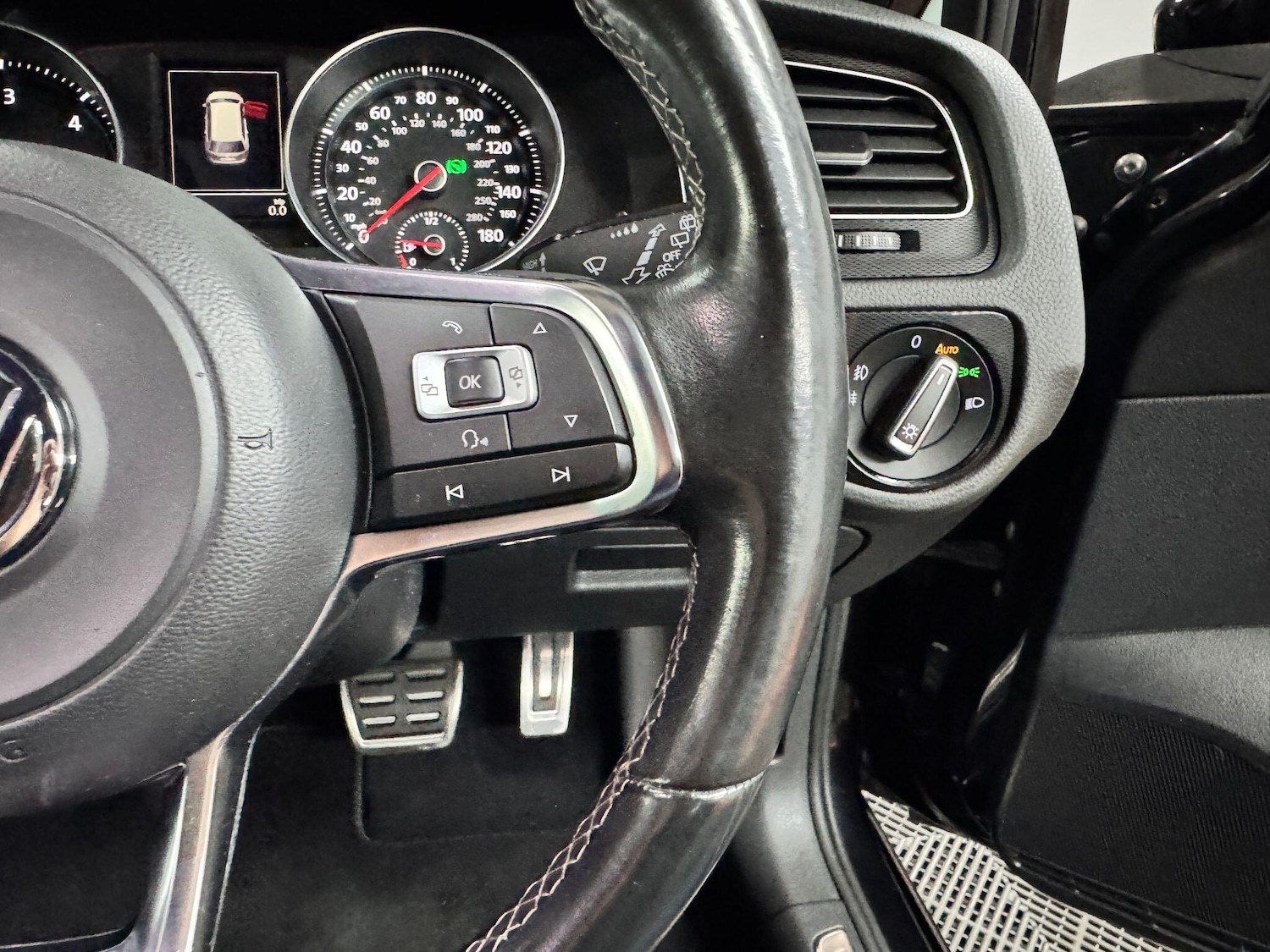 Used Volkswagen Golf 2016 for sale - 76408820: Photo 72