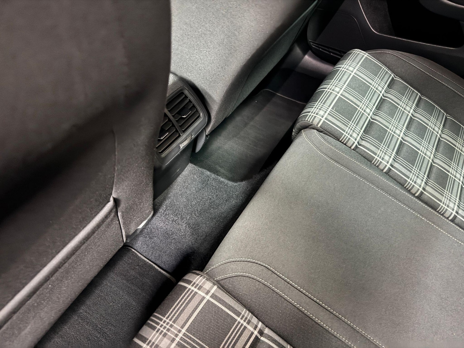 Used Volkswagen Golf 2016 for sale - 76408820: Photo 84