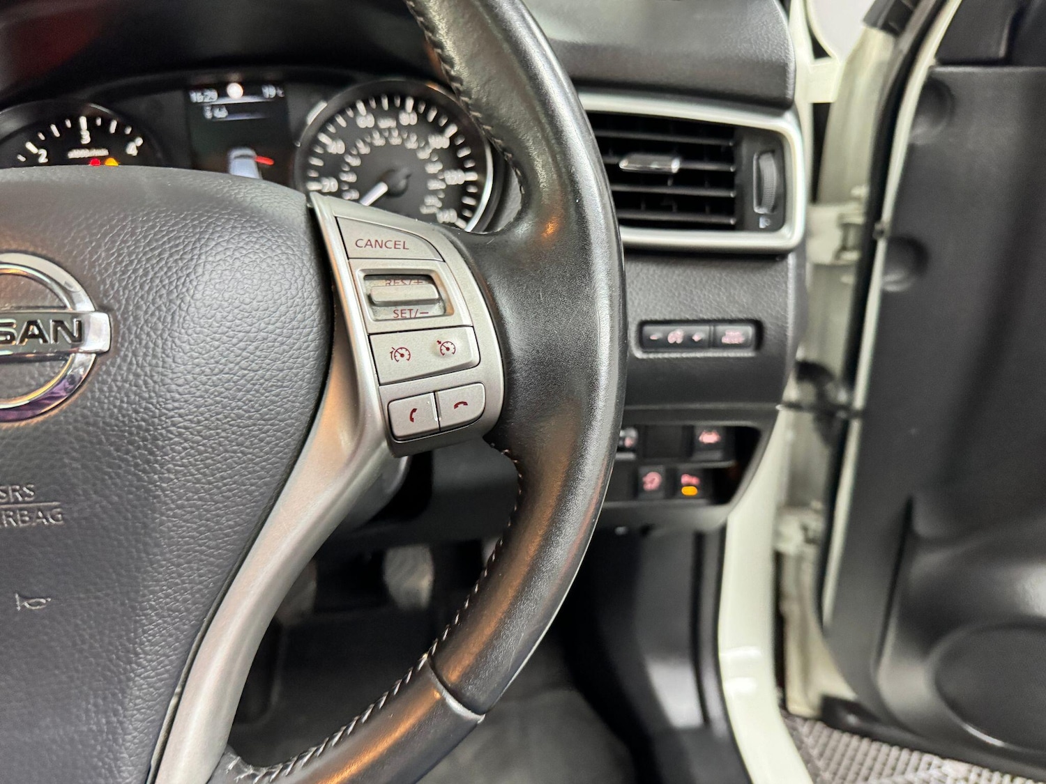 Used Nissan Qashqai 2016 for sale - 75949721: Photo 35