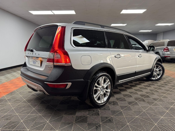 Used Volvo XC70 2014 for sale - 74822544: Photo 2