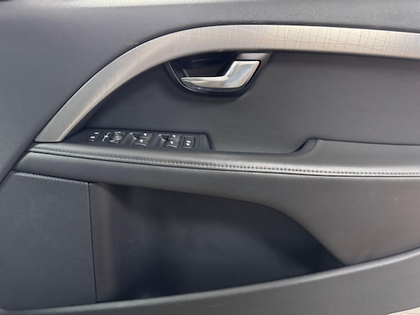 Used Volvo XC70 2014 for sale - 74822544: Photo 30