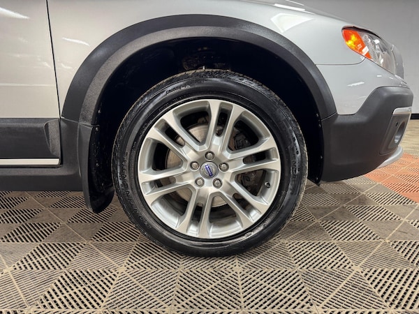 Used Volvo XC70 2014 for sale - 74822544: Photo 32