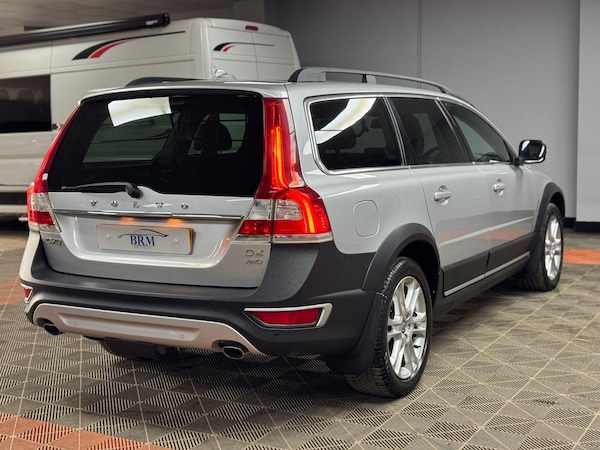 Used Volvo XC70 2014 for sale - 74822544: Photo 41