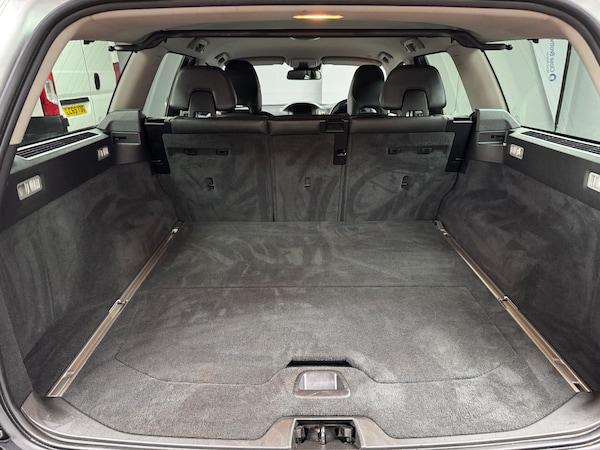 Used Volvo XC70 2014 for sale - 74822544: Photo 45
