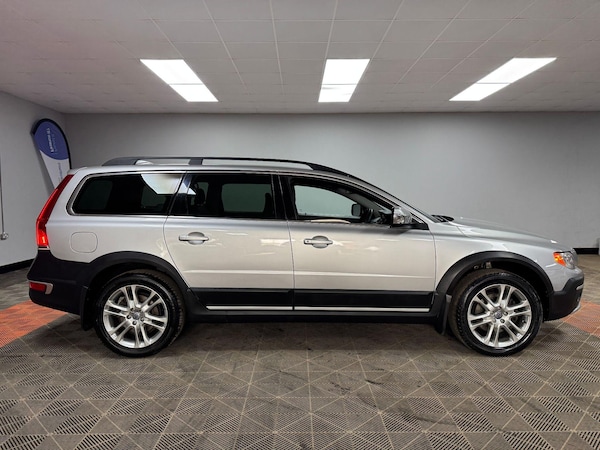 Used Volvo XC70 2014 for sale - 74822544: Photo 4