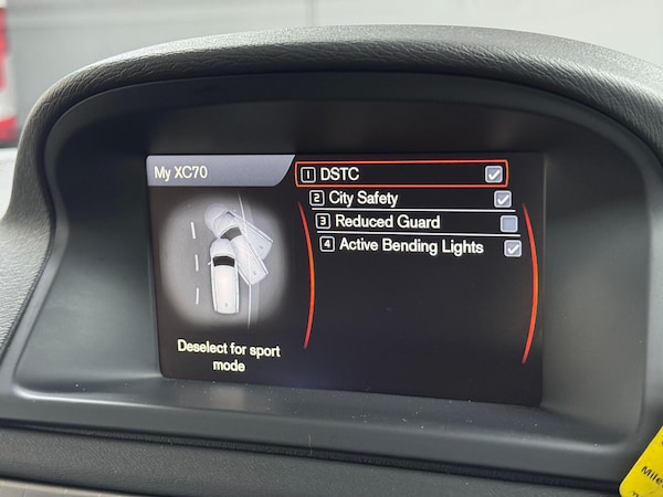 Used Volvo XC70 2014 for sale - 74822544: Photo 56