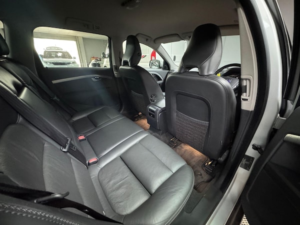 Used Volvo XC70 2014 for sale - 74822544: Photo 73