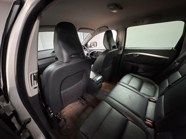 Used Volvo XC70 2014 for sale - 74822544: Photo 76