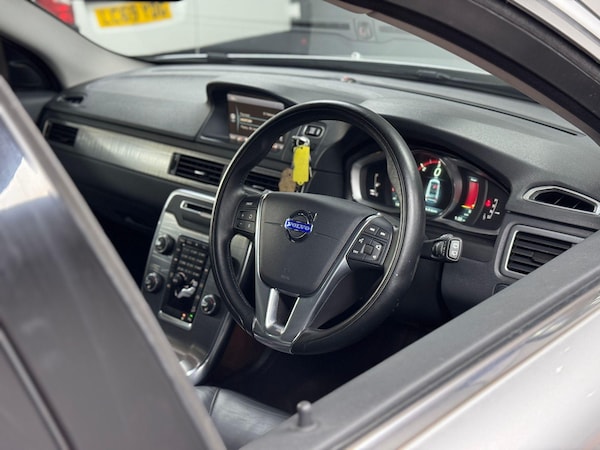 Used Volvo XC70 2014 for sale - 74822544: Photo 85