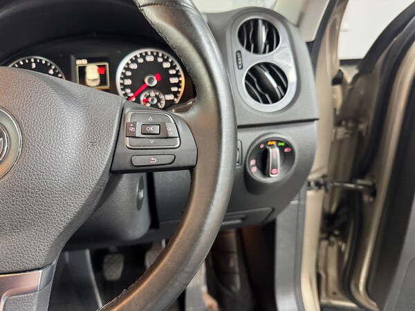 Used Volkswagen Tiguan 2016 for sale - 75720001: Photo 35