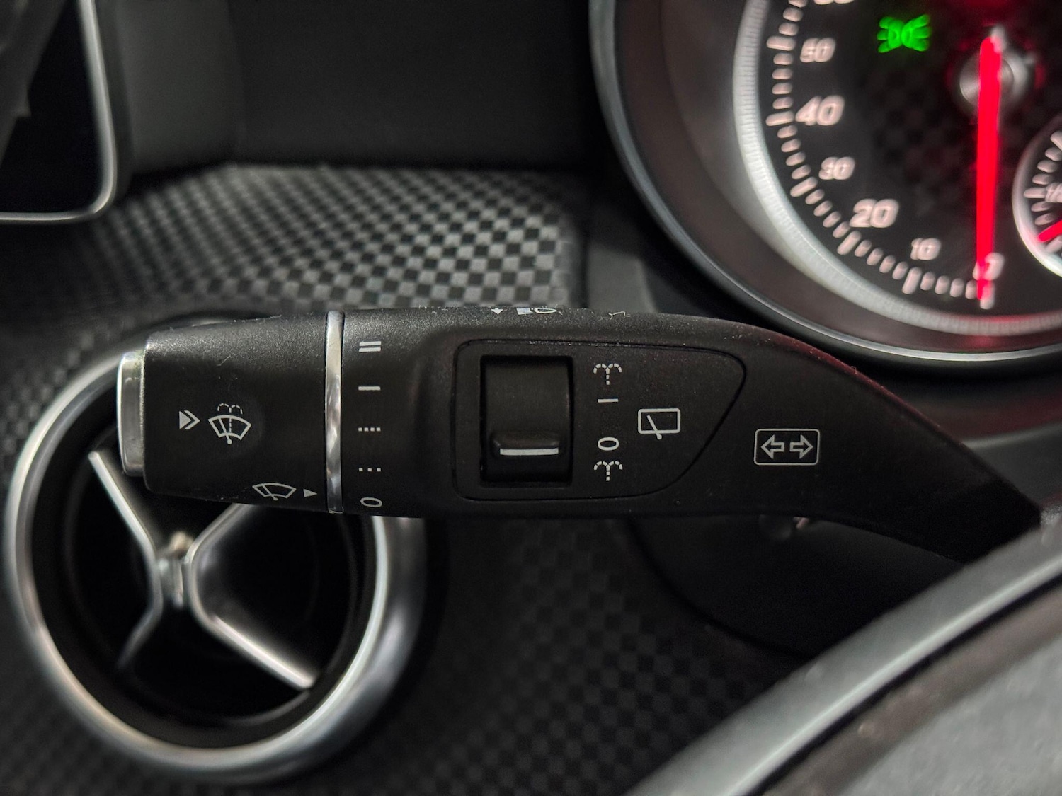 Used Mercedes-Benz A-Class 2016 for sale - 76122670: Photo 40