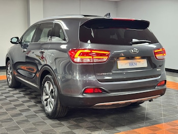 Used Kia Sorento 2017 for sale - 75858241: Photo