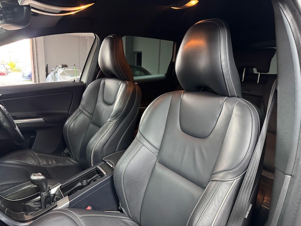 Used Volvo XC60 2015 for sale - 76138651: Photo 13
