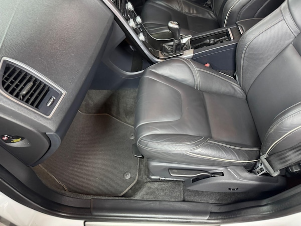 Used Volvo XC60 2015 for sale - 76138651: Photo 14