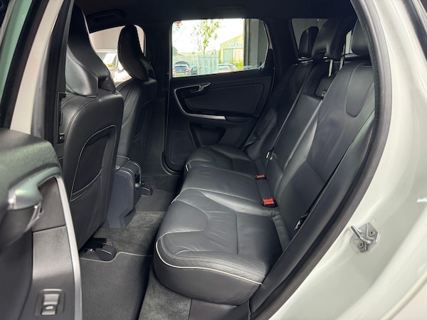 Used Volvo XC60 2015 for sale - 76138651: Photo 17
