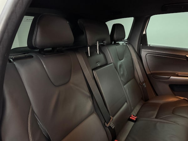 Used Volvo XC60 2015 for sale - 76138651: Photo 24