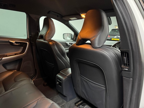 Used Volvo XC60 2015 for sale - 76138651: Photo 26