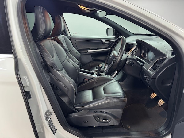 Used Volvo XC60 2015 for sale - 76138651: Photo 29