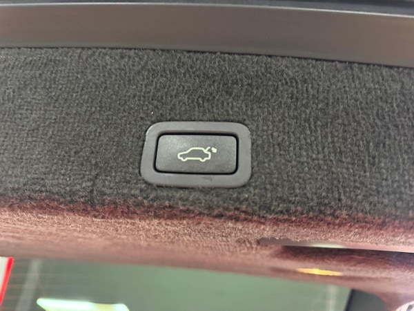 Used Volvo XC60 2015 for sale - 76138651: Photo 48