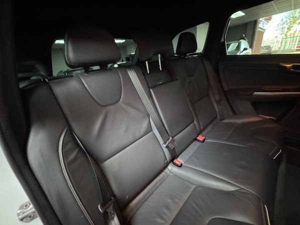 Used Volvo XC60 2015 for sale - 76138651: Photo 76