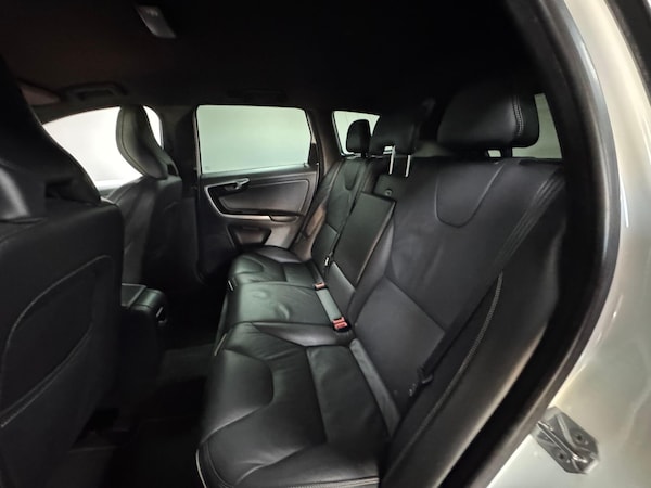 Used Volvo XC60 2015 for sale - 76138651: Photo 77